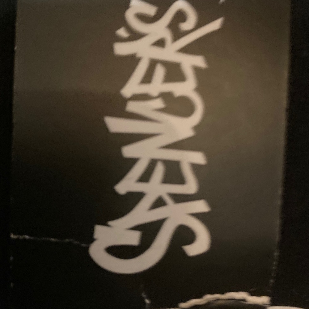 Spencer's Black gaslighting Short Sleeve Tee